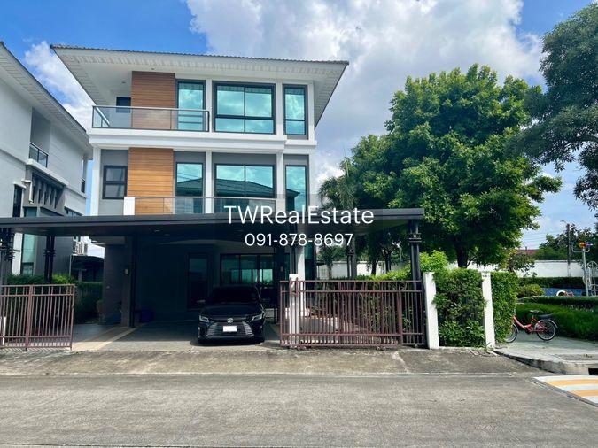 รูป ขายบ้านแฝด 3 ชั้น ศุภาลัย เอสเซ้นส์ ลาดพร้าว | บ้านสวยหลังใหญ่ พื้นที่ใช้สอยกว่า 330 ตร.ม. ตกแต่งพรีเมียมทั้งหลัง ทำเลศักยภาพ ใจกลางลาดพร้าว - รูปที่ 1/24