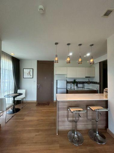 picture Green Lake Condo Sriracha for rent, beautiful room, fully furnished,  move in ready - 6/11