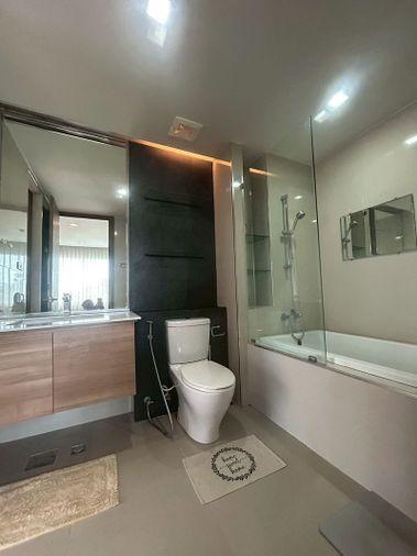 picture Green Lake Condo Sriracha for rent, beautiful room, fully furnished,  move in ready - 11/11