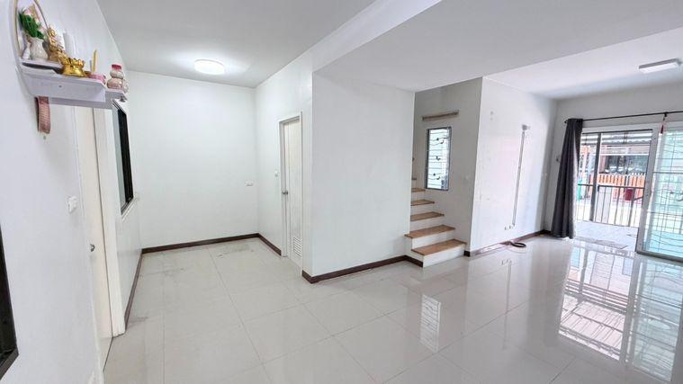 รูป 🏡 ขายทาวน์เฮ้าส์ 2 ชั้น โครงการ บ้านพฤกษา ไพร์ม ศรีนครินทร์ - บางนา ขนาด 23.5 ตร.วา มีพื้นที่จอดรถ หน้าบ้าน ทิศใต้ ทิศรับทรัพย์ นำโชคสุดๆ 🌤 - รูปที่ 24/29