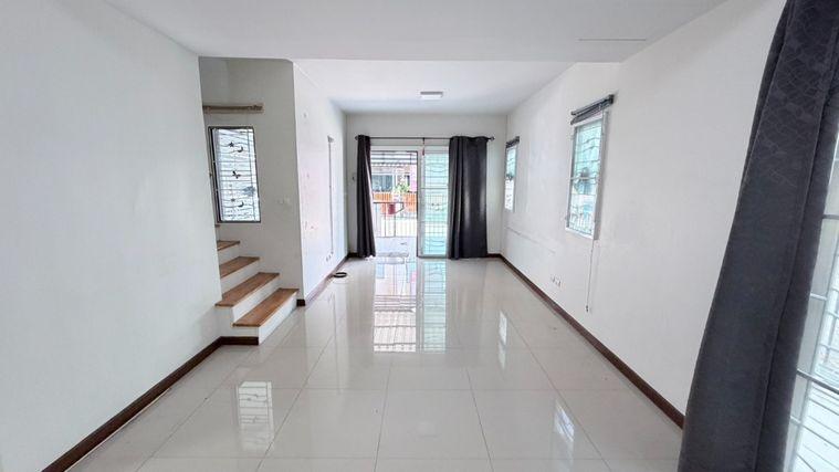 รูป 🏡 ขายทาวน์เฮ้าส์ 2 ชั้น โครงการ บ้านพฤกษา ไพร์ม ศรีนครินทร์ - บางนา ขนาด 23.5 ตร.วา มีพื้นที่จอดรถ หน้าบ้าน ทิศใต้ ทิศรับทรัพย์ นำโชคสุดๆ 🌤 - รูปที่ 28/29