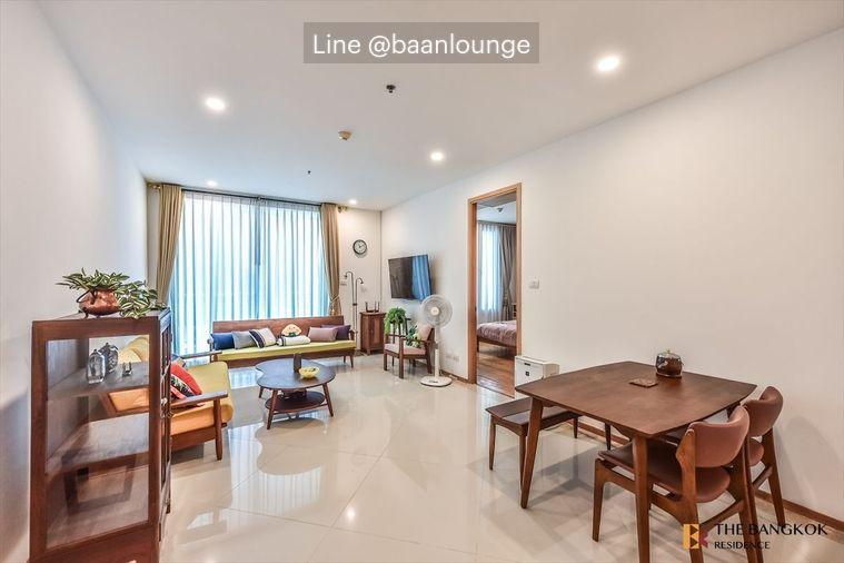 picture Penthouse at The Empire Place Condominium - 1/8