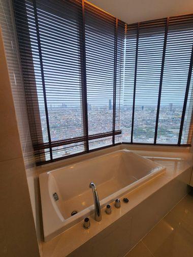 รูป ว่างพร้อมอยู่! Menam Residences. 3นอน 127ตร.ม. Line id: @pfagent - รูปที่ 14/19