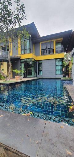 รูป ขายบ้านหรูพัทยา โครงการ เดอะ วิลเลจ แอท ฮอร์สชูพอยท์ บางละมุง ชลบุรี  - รูปที่ 1/17