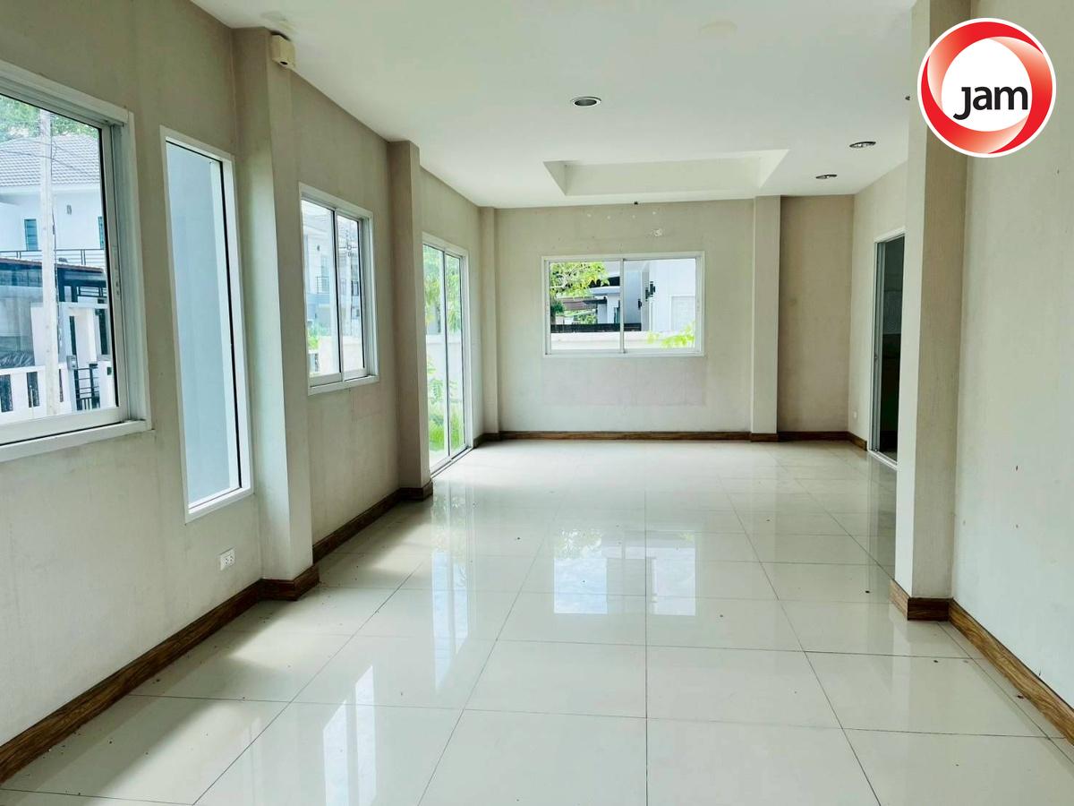 รูป CIMB 0829 : หมู่บ้านเอเรสมา วิลล่า - รูปที่ 2/17