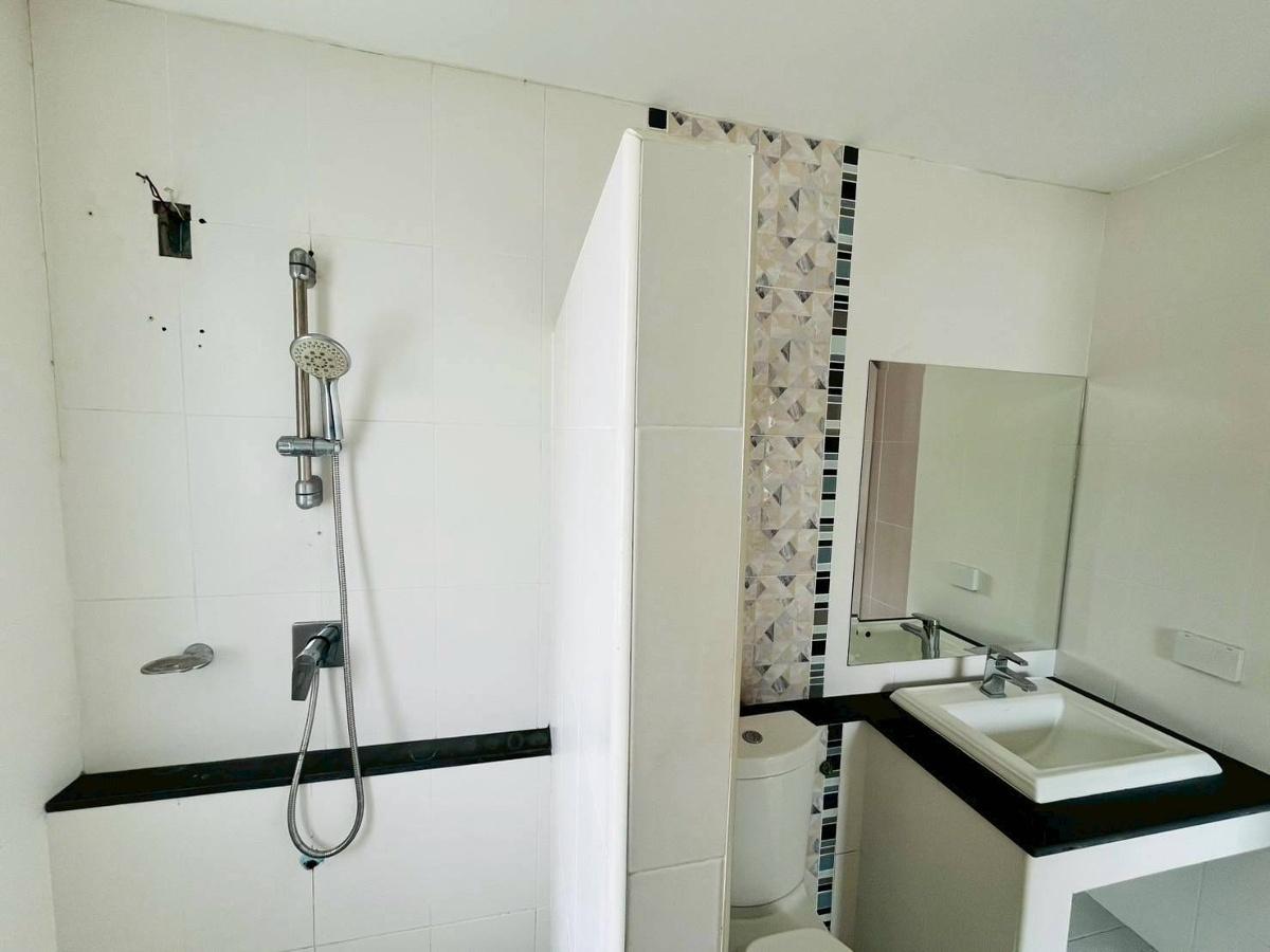 รูป CIMB 0829 : หมู่บ้านเอเรสมา วิลล่า - รูปที่ 14/17