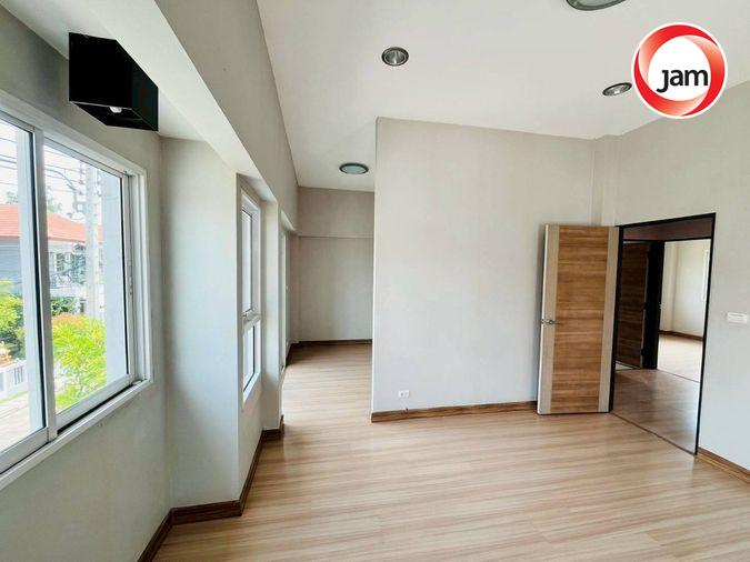 รูป CIMB 0829 : หมู่บ้านเอเรสมา วิลล่า - รูปที่ 10/17