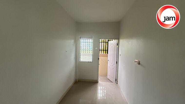 รูป CIMB 0583 : หมู่บ้านทวีทรัพย์ ชลบุรี - รูปที่ 10/12
