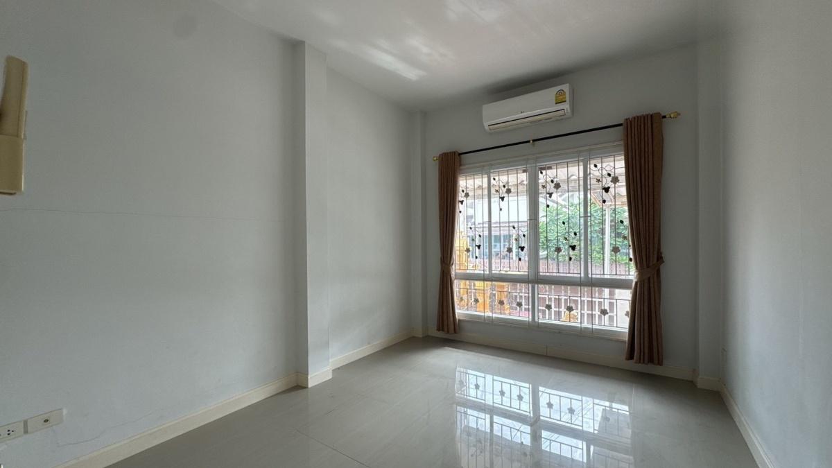 รูป AJ 1122 : บ้านอยู่สบาย (ถนนเทศบาลซอย 4) - รูปที่ 9/16