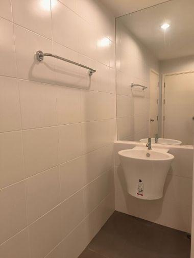 รูป 💖💖ขายด่วน ราคาพิเศษ แอสปาย รัตนาธิเบศร์ 1  (2 Bed 49.58 ตร.ม/2.65 ล้าน) ชั้น 12A สนใจสอบถามได้นะคะ LINE: atfirm2010💖💖 - รูปที่ 12/17