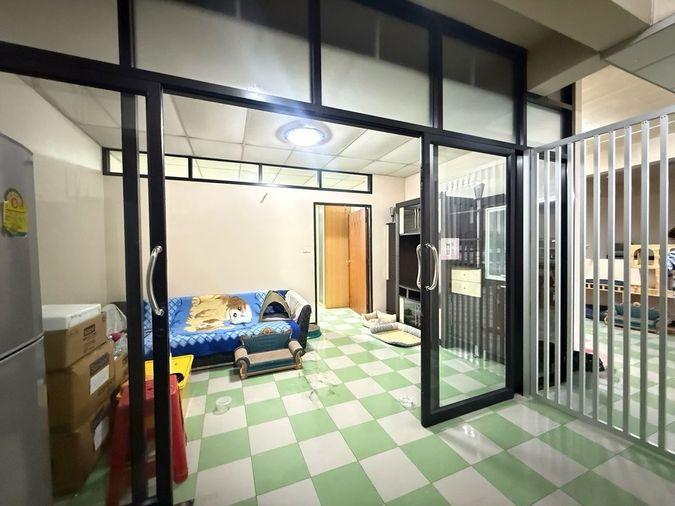 รูป เนื้อที่ใช้สอยเยอะ จอดรถในตึกได้ 6 คัน ใกล้ สะพานซังฮี้ ตึกแถว อาคารพาณิชย์ ถนนราชวิถี - รูปที่ 27/51