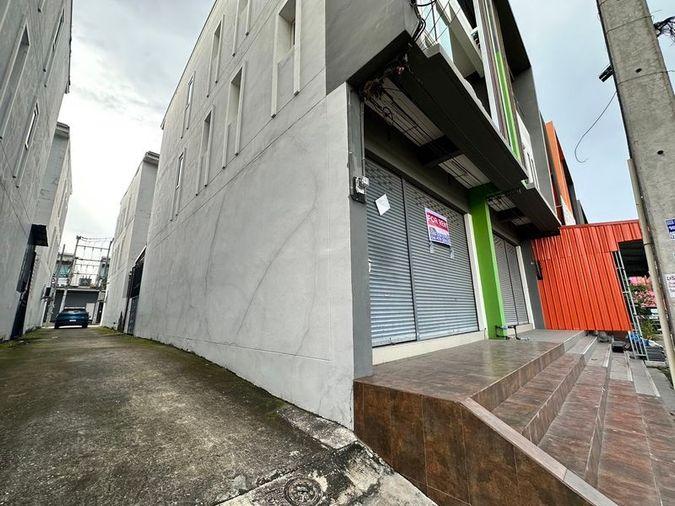 picture Commercial building for rent, 3 floors, modern style, Suan Suea-Surasak, Sriracha, Chonburi - 5/7