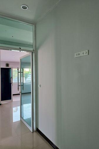 รูป 6 ห้องนอนส่วนตัวมีห้องน้ำในตัว ที่จอดรถ 10 คัน บ้าน บางนา-ตราด - รูปที่ 15/24