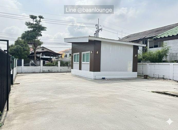 รูป 6 ห้องนอนส่วนตัวมีห้องน้ำในตัว ที่จอดรถ 10 คัน บ้าน บางนา-ตราด - รูปที่ 9/24