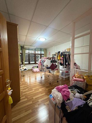 รูป เนื้อที่ใช้สอยเยอะ จอดรถในตึกได้ 6 คัน ใกล้ สะพานซังฮี้ ตึกแถว อาคารพาณิชย์ ถนนราชวิถี - รูปที่ 36/51