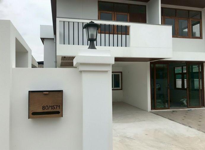 รูป Call : 081-241-6311 หมู่บ้านทิพวัล เทพารักษ์ ขายบ้านเดี่ยว 100 ตารางวา 3 ห้องนอน 5 ห้องน้ำ รถไฟฟ้าสายสีเหลือง สถานีทิพวัล อยู่หน้าหมู่บ้าน - รูปที่ 2/11