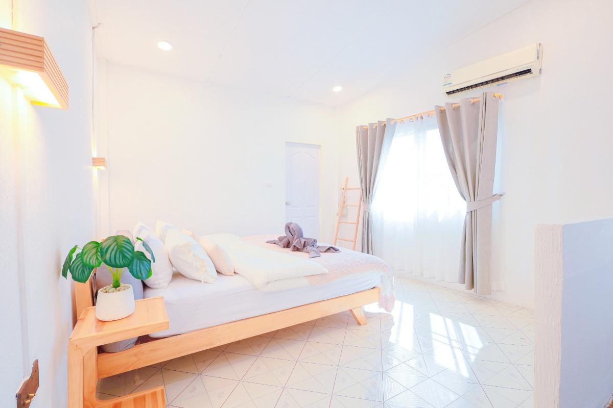 รูป บ้านเดี่ยวรัชดา ซอย 3 ให้เช่า 60,000 บาท โทร 081-912-8883 - รูปที่ 4/15