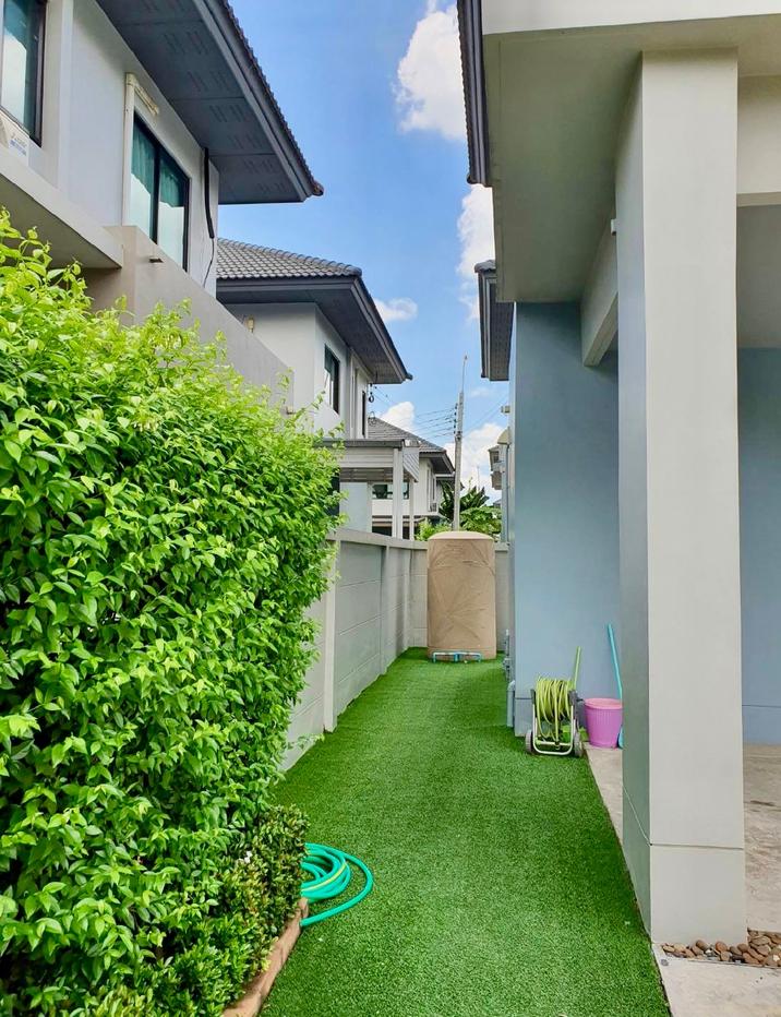 รูป ให้เช่า บ้านเดี่ยว ไลฟ์ บางกอก บลูเลอวาร์ด รามอินทรา 65 | แปลงหน้าสวน ใกล้รถไฟฟ้าสายสีชมพู วัชรพล - คู้บอน | พร้อมอยู่ - รูปที่ 5/30