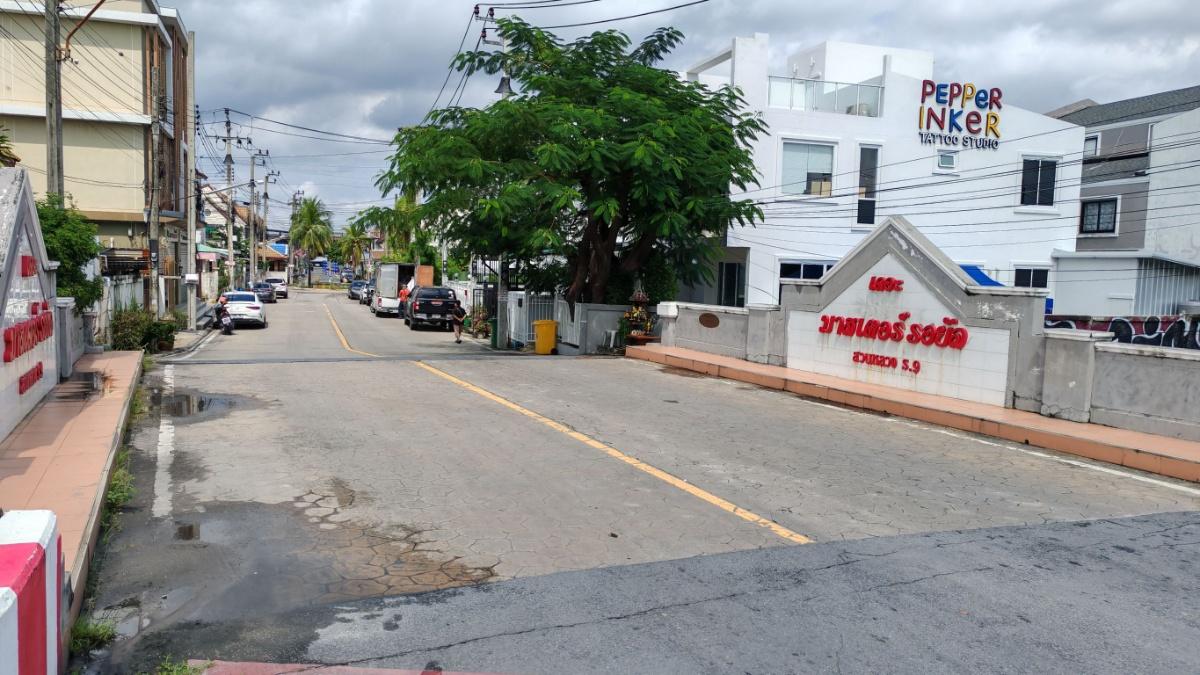 รูป 🏡 ขายที่ดินพร้อมถนนส่วนตัว หน้ากว้าง 8–10 เมตร‼️ ทำเลทองเฉลิมพระเกียรติ ร.9 ซ.53 ใกล้พัฒนาการ เพียง 100 ม. จากถนนใหญ่ - รูปที่ 5/8