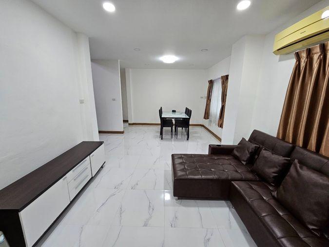 รูป ให้เช่าบ้านเดี่ยว 2 ชั้น เลิศอุบล พหลโยธิน 52 พร้อมอยู่  - รูปที่ 8/12