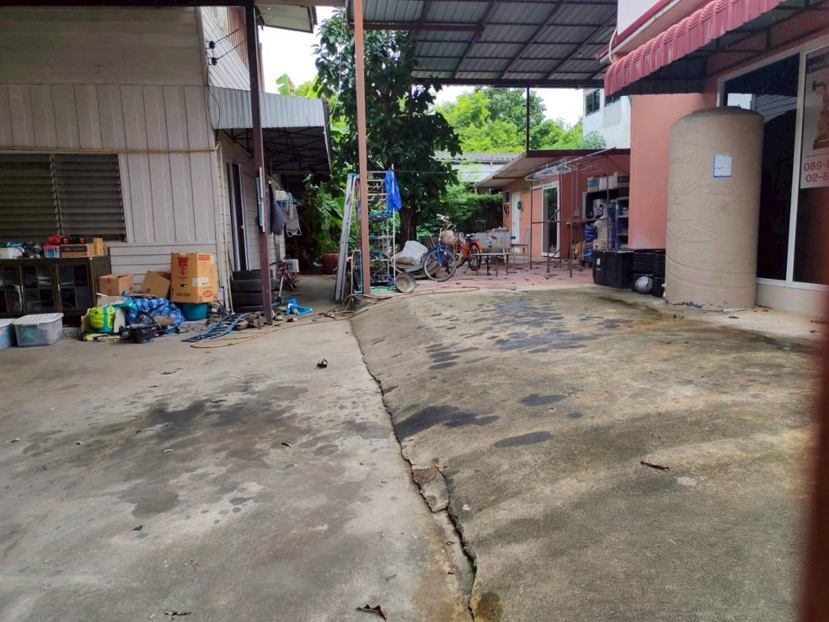 รูป JK2 2880288 : เศรษฐกิจ กรุงเทพฯ - รูปที่ 3/3