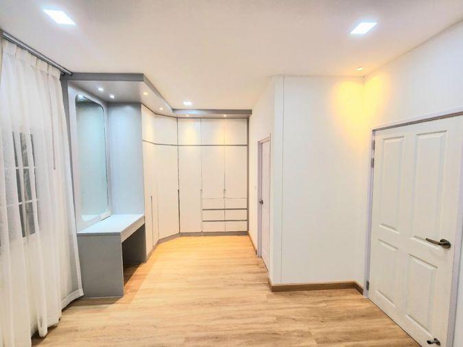 รูป 🏡#PT2410_202 🏡𝗙𝗼𝗿 𝗥𝗲𝗻𝘁 6️⃣8️⃣k.🔥🔥 #ใกล้BTSสายสุขุมวิท ✨#ว่างนัดชมได้โครงการ  :  โกลเด้นนีโอสุขุมวิทลาซาล  - รูปที่ 7/14