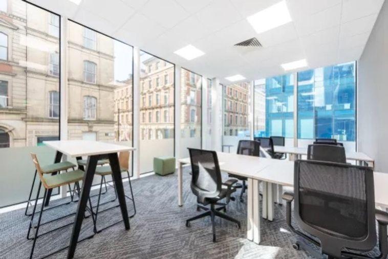 รูป พื้นที่สำนักงานแบบยืดหยุ่นที่ วานิช เพลส อารีย์ บนถนนพหลโยธิน พร้อมบรรยากาศการตกแต่งสำนักงานระดับพรีเมียมหรือสามารถปรับแต่งสำนักงานได้ตามต้องการ - รูปที่ 7/16