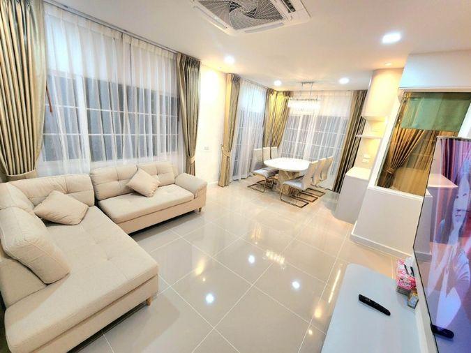 รูป 🏡#PT2410_202 🏡𝗙𝗼𝗿 𝗥𝗲𝗻𝘁 6️⃣8️⃣k.🔥🔥 #ใกล้BTSสายสุขุมวิท ✨#ว่างนัดชมได้โครงการ  :  โกลเด้นนีโอสุขุมวิทลาซาล  - รูปที่ 3/14