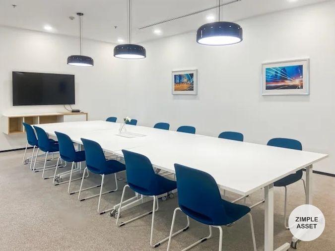 picture Flexible office space at Vanich Place Ari on Phahonyothin, featuring a premium office interior or customizable office design to suit your preferences. - 2/16