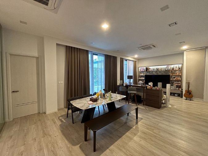 รูป 🏡#PT2412_031🏡𝗙𝗼𝗿 𝗥𝗲𝗻𝘁 1️⃣5️⃣0️⃣k.🔥🔥 #ใกล้BTSบางนา/MRTศรีเอี่ยม ✨#ห้องว่างนัดชมได้‼️ สวย เลิศมาก ‼️ บ้านเดี่ยว  วีเว่บางนากม13  - รูปที่ 3/9