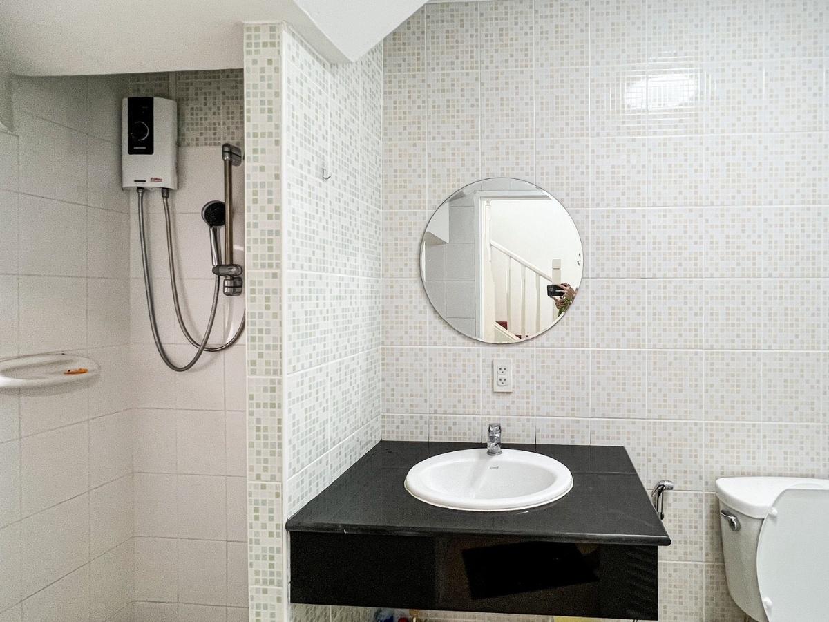 picture Pet ok! 3bed 3bath 200sqm. 2parking. Line id: @pfagent - 10/13