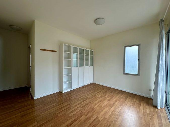 picture 3 storeys, corner unit with side garden Townhouse in Town Avenue Time Tha Kham 16, Samae Dam, Bang Khun Thian - 10/18