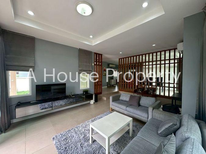 picture 2-storey detached house for rent in a community area, The Boulevard Sriracha, Chonburi project - 3/18