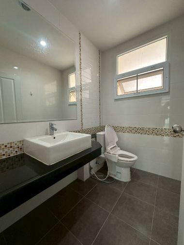 picture 2-storey detached house for rent in a community area, The Boulevard Sriracha, Chonburi project - 7/18