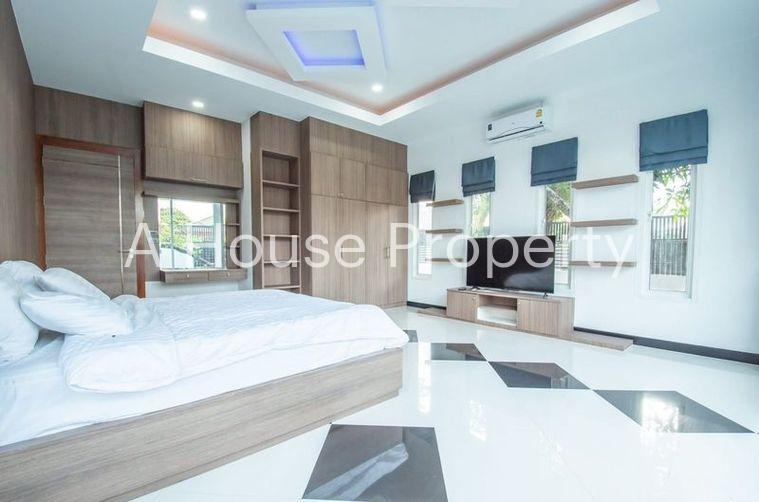 รูป ขายบ้านเดี่ยวพัทยา พร้อมสระว่ายน้ำส่วนตัว โซนห้วยใหญ่ บางละมุง ชลบุรี - รูปที่ 12/18