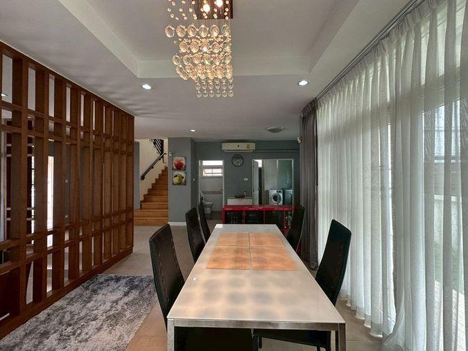 picture 2-storey detached house for rent in a community area, The Boulevard Sriracha, Chonburi project - 4/18