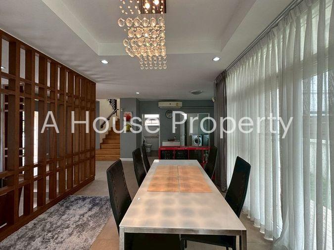 picture 2-storey detached house for rent in a community area, The Boulevard Sriracha, Chonburi project - 4/18