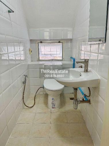 รูป ให้เช่าบ้านเดี่ยว 2 ชั้น พื้นที่ใช้สอยขนาดใหญ่ ซอยรามอินทรา 42 | เหมาะสำหรับออฟฟิศ โชว์รูม หรือพักอาศัย | ใกล้รถไฟฟ้าสายสีชมพู - รูปที่ 17/19