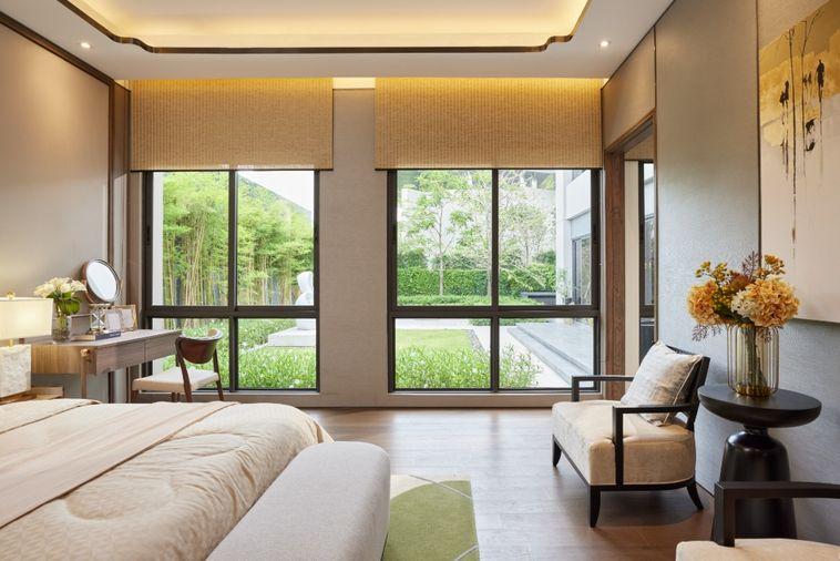 picture Luxury mansion next to the lake LAKE LEGEND BANGNA – SUVARNABHUMI - 6/12