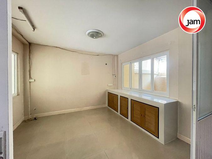 รูป AI 0103 : หมู่บ้านเมอริท เพลส ลาดพร้าว - รูปที่ 15/31