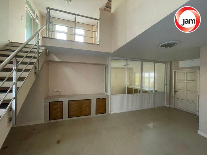 รูป AI 0103 : หมู่บ้านเมอริท เพลส ลาดพร้าว - รูปที่ 8/31