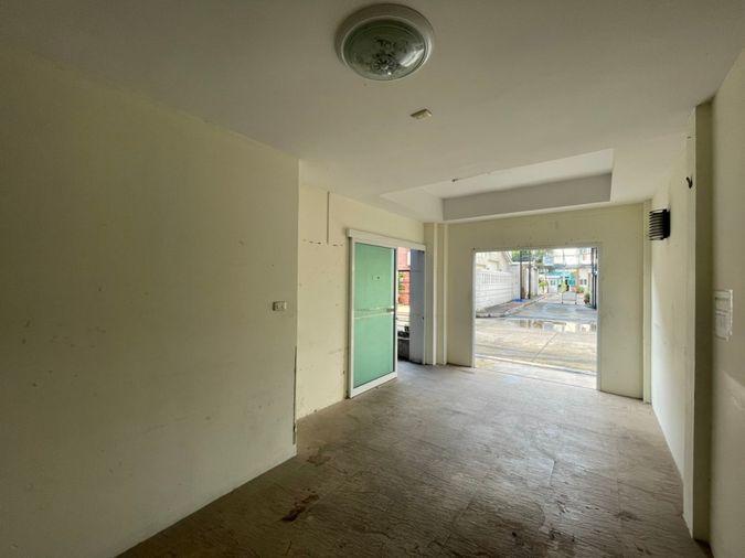 รูป AI 0103 : หมู่บ้านเมอริท เพลส ลาดพร้าว - รูปที่ 4/31