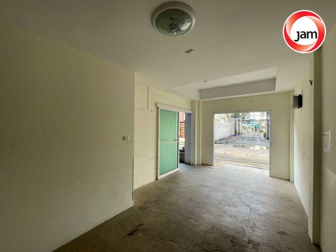รูป AI 0103 : หมู่บ้านเมอริท เพลส ลาดพร้าว - รูปที่ 4/31