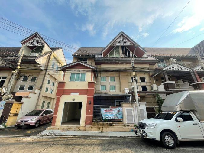 รูป AI 0103 : หมู่บ้านเมอริท เพลส ลาดพร้าว - รูปที่ 1/31