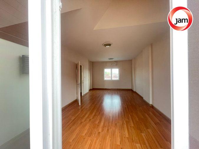 รูป AI 0103 : หมู่บ้านเมอริท เพลส ลาดพร้าว - รูปที่ 28/31