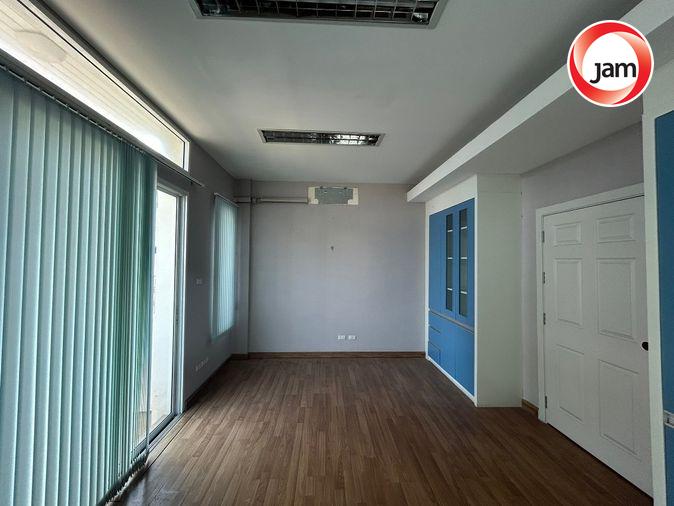 รูป BB 8686 : พรีเมี่ยมเพลส (เอกมัย-รามอินทรา 2) - รูปที่ 44/67