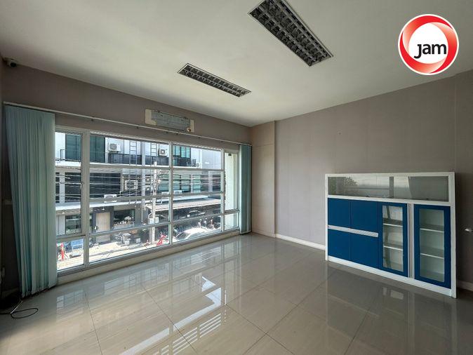 รูป BB 8686 : พรีเมี่ยมเพลส (เอกมัย-รามอินทรา 2) - รูปที่ 21/67