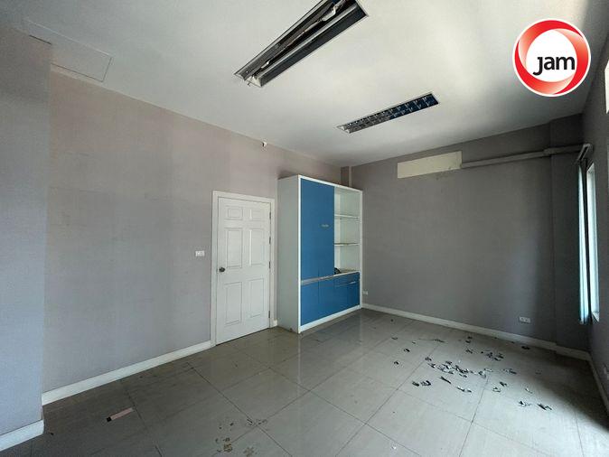 รูป BB 8686 : พรีเมี่ยมเพลส (เอกมัย-รามอินทรา 2) - รูปที่ 29/67
