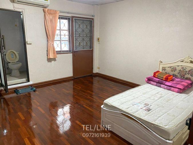 รูป ให้เช่าทาวน์เฮ้าส์ 3 ชั้น 4 ห้องนอน ลาดพร้าว 29 พร้อมอยู่ - รูปที่ 6/10