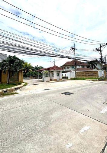 รูป ทำเลดี ใกล้พัทยาเหนือ บ้านพร้อมสระว่ายน้ำ รีโนเวทใหม่ทั้งหลัง ขายบ้าน หนองใหญ่ พัทยา - รูปที่ 39/40